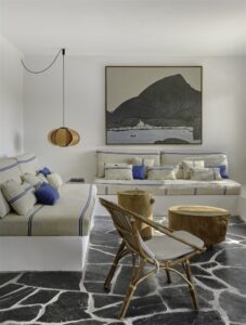 1 FOTO PRINCIPAL - Julia Casals-Proyecto Cadaques_FOTO Eugeni Pons-06 2